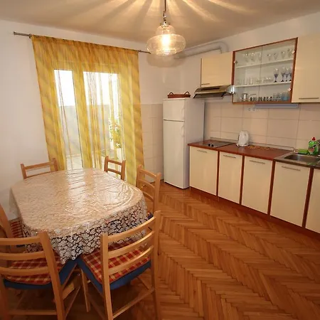 Kate * Omiš